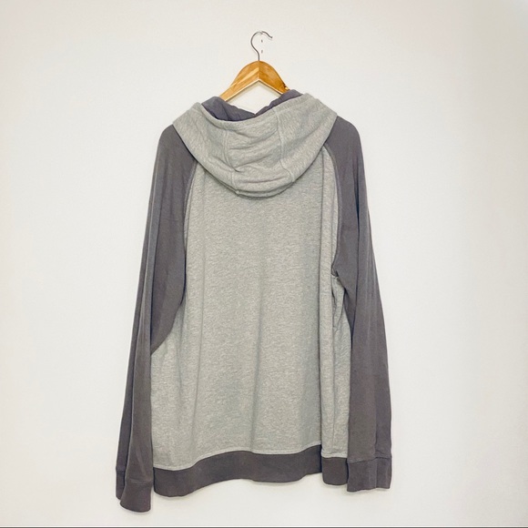 NORTH FACE | GREY FLASHDRY HOODIE - Picture 2 of 6